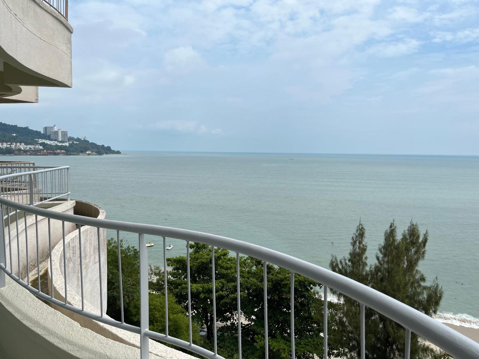 Paradise By The Sea In Penang By Veron At Rainbow Paradise Tanjung Bungah  Dış mekan fotoğraf