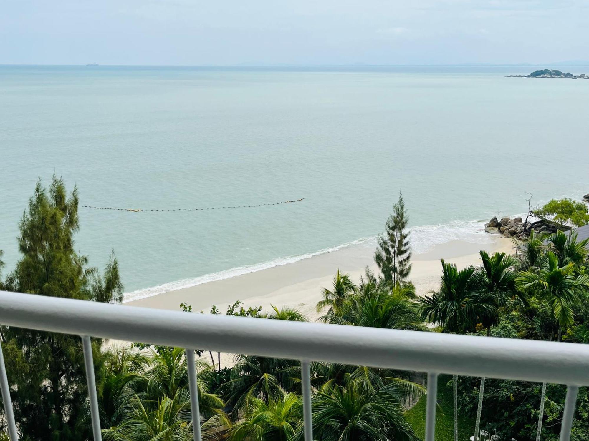 Paradise By The Sea In Penang By Veron At Rainbow Paradise Tanjung Bungah  Dış mekan fotoğraf