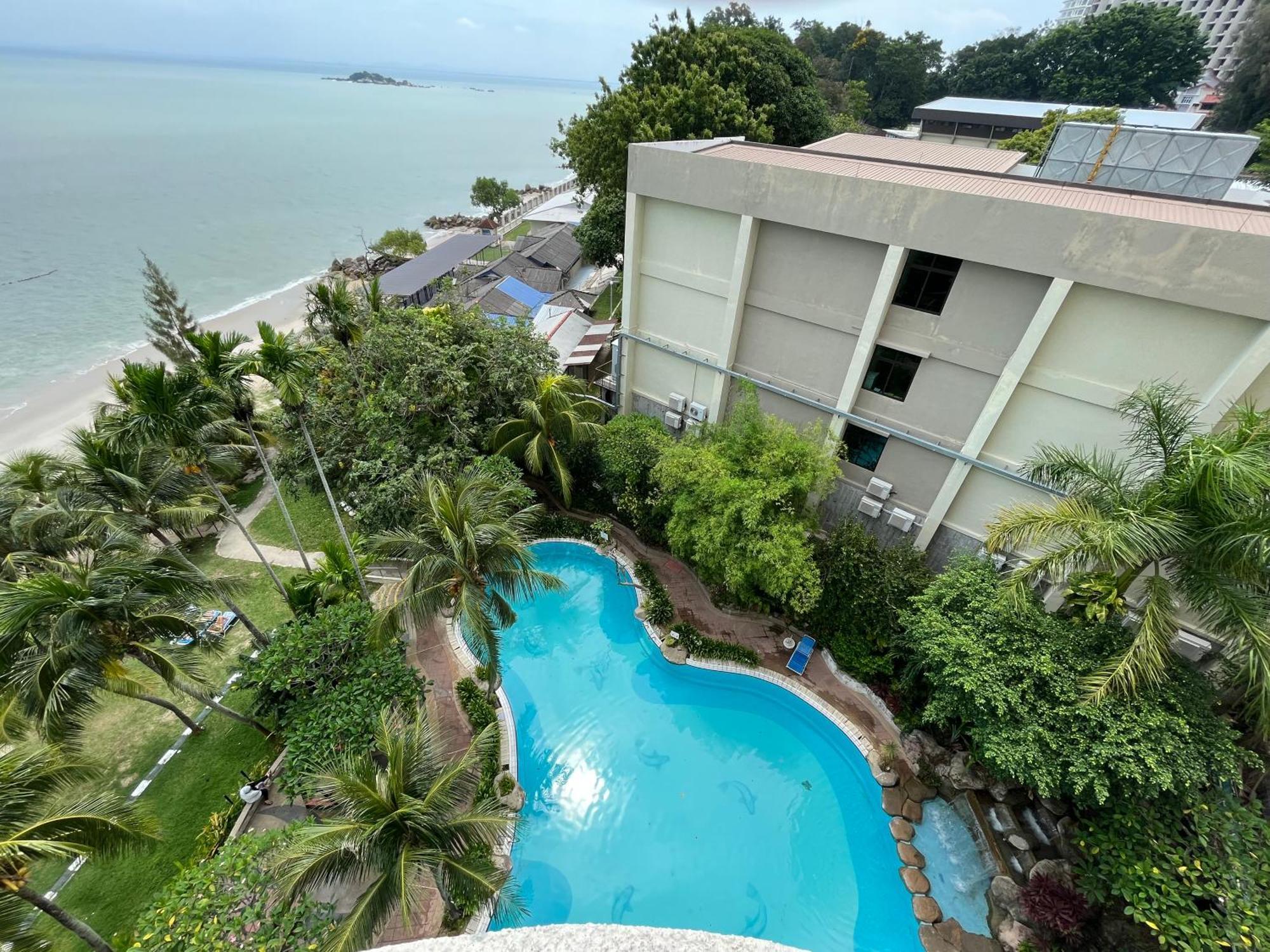 Paradise By The Sea In Penang By Veron At Rainbow Paradise Otel Tanjung Bungah  Dış mekan fotoğraf